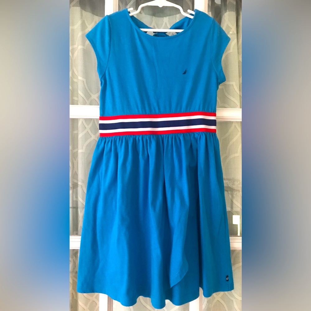 Nautica size 8 red white and blue short sleeve dress with keyhole back EUC